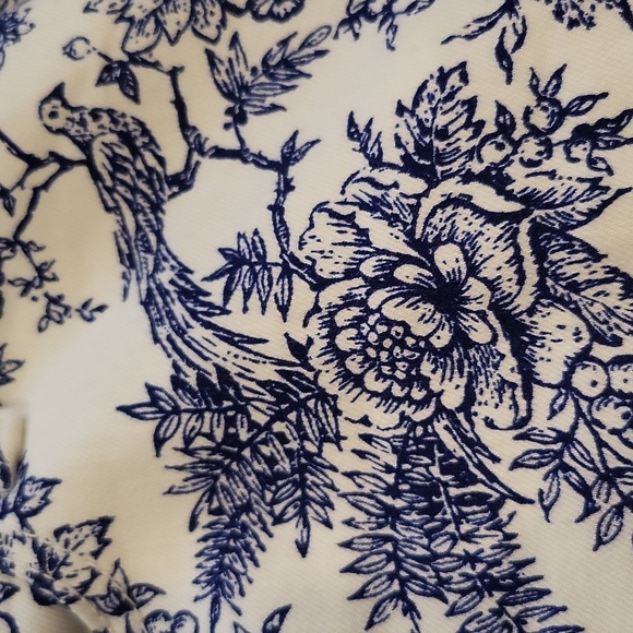 Talbot's women's size 12 Slim Ankle Jean - Picture 9 of 9